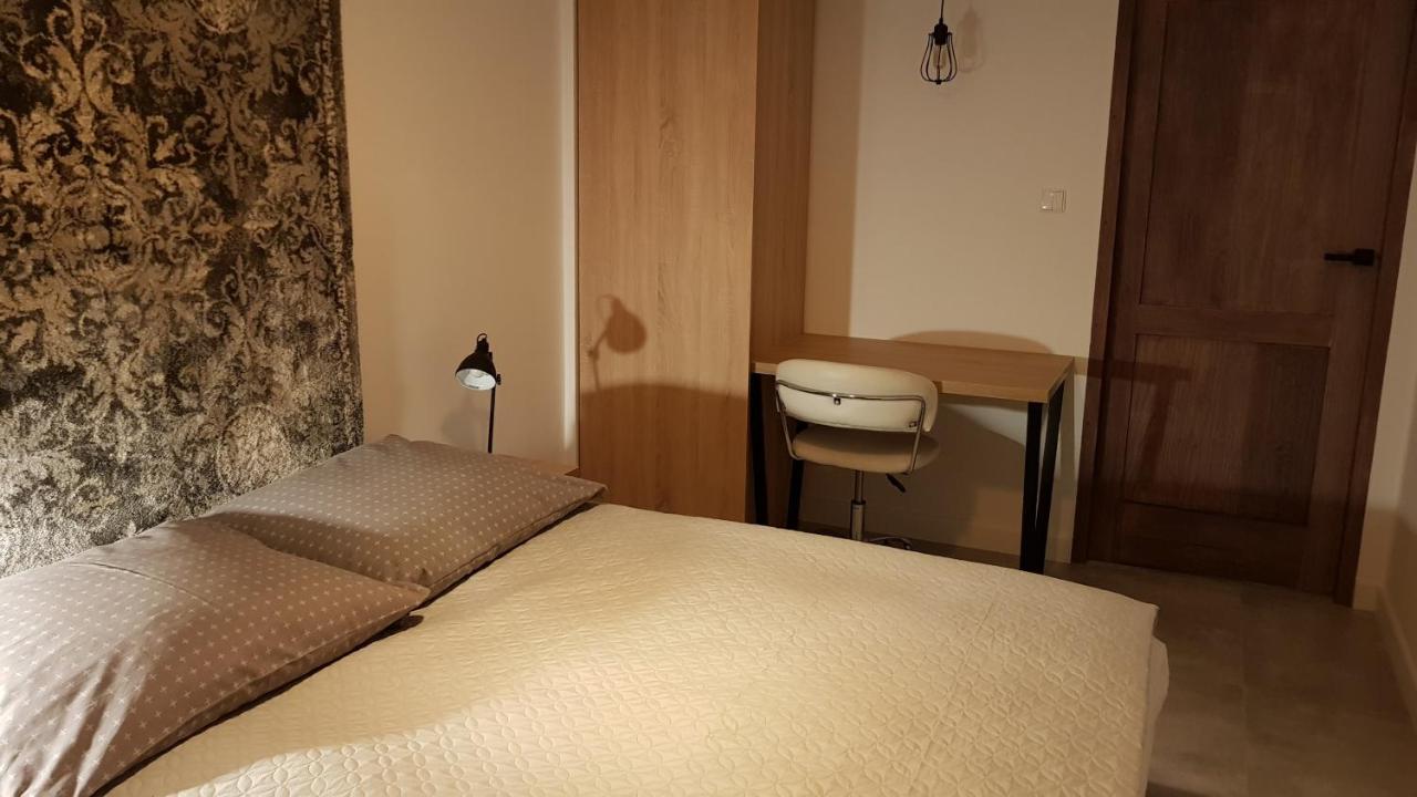 Apartament Julia Leilighet Lesko Eksteriør bilde